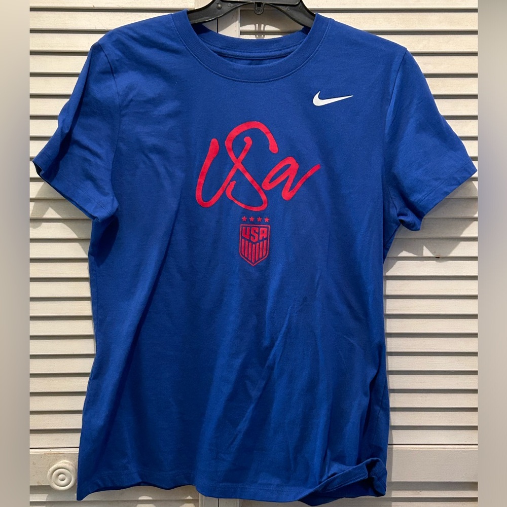 NEW Nike USA Soccer Women’s T-shirt Fitted Size Large Blue - NWOT - $30 Retail
